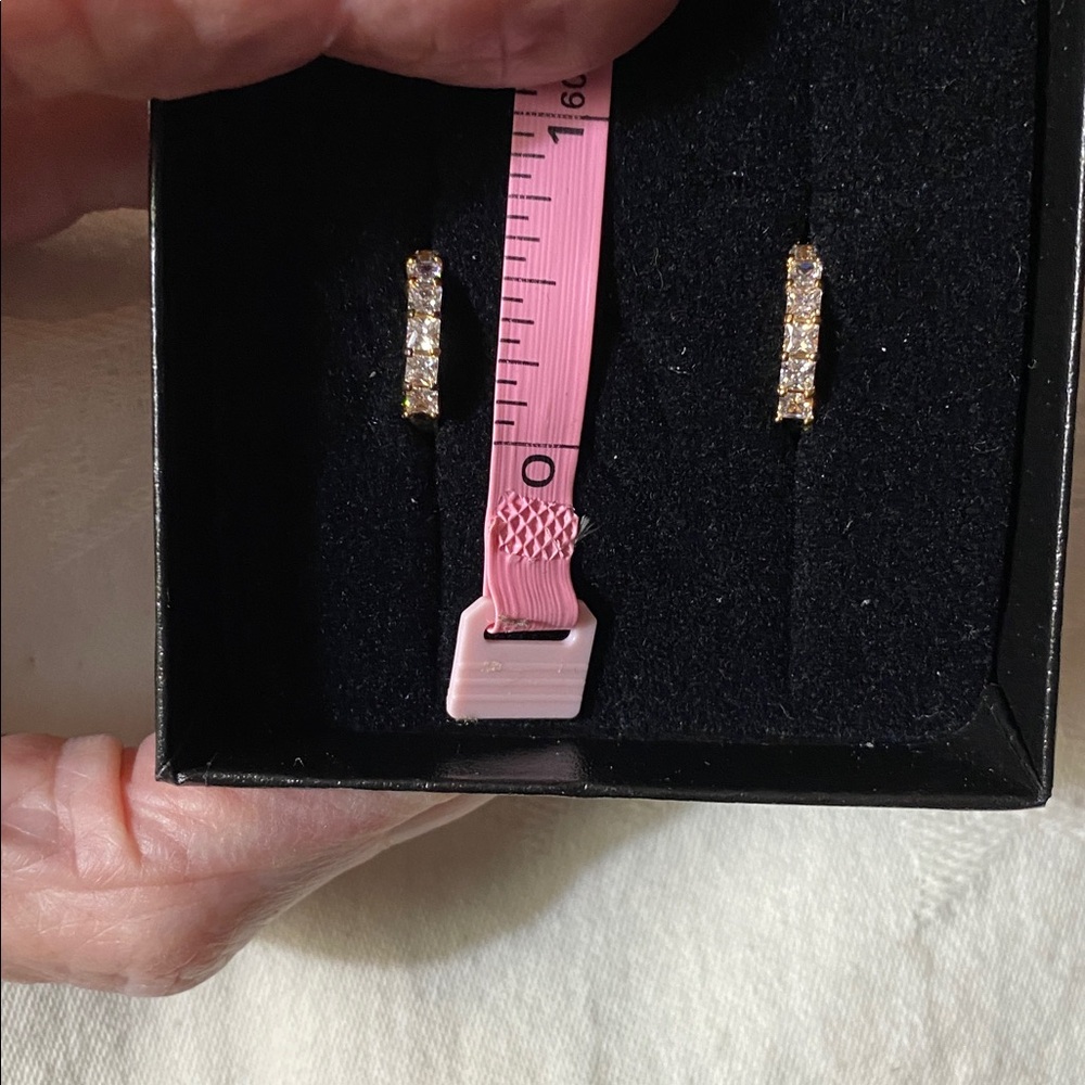 HSN Absolute Diamonique Gold Women's Teens Earrings NWOT Vermeil - Picture 3 of 6